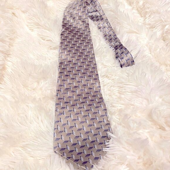 𝅺🌷 Nautica🌷 100% Silk Tie - Picture 1 of 6